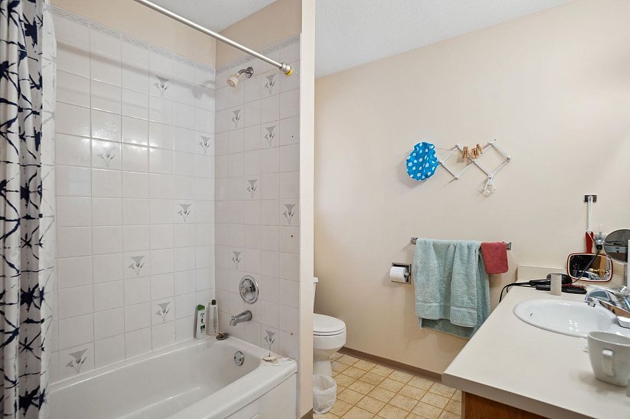 612 E 3rd Street North Vancouver, BC - 10