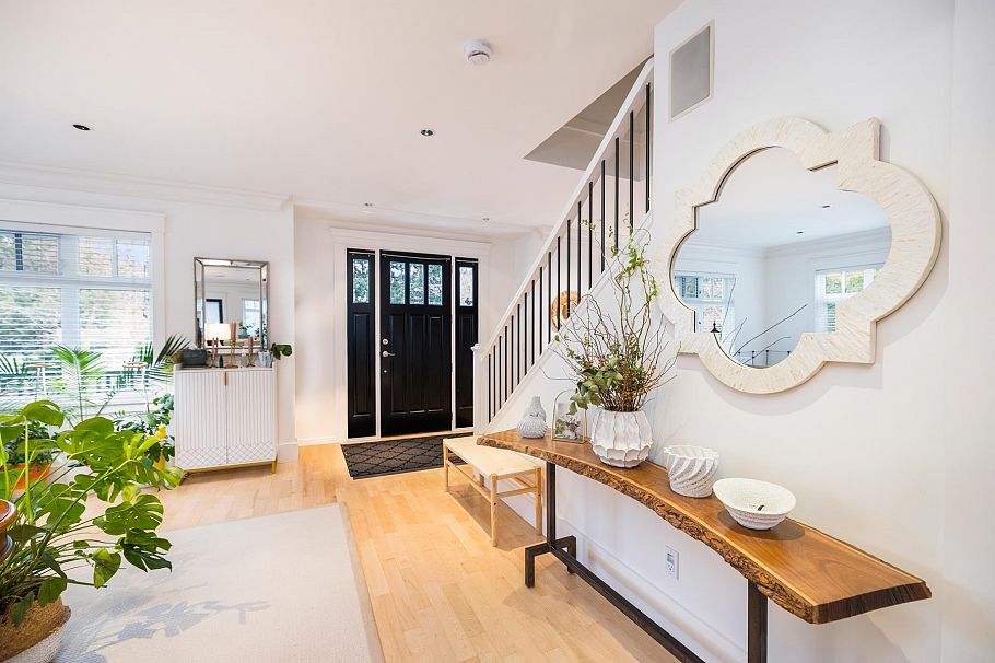 1232 Harris Avenue North Vancouver, BC - 12