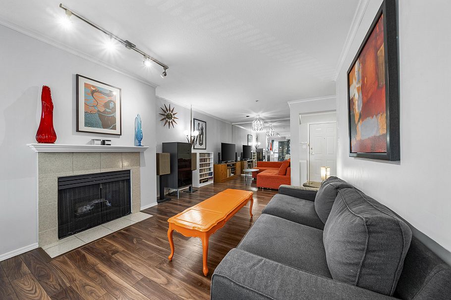 306 3400 SE Marine Drive Vancouver, BC - 3