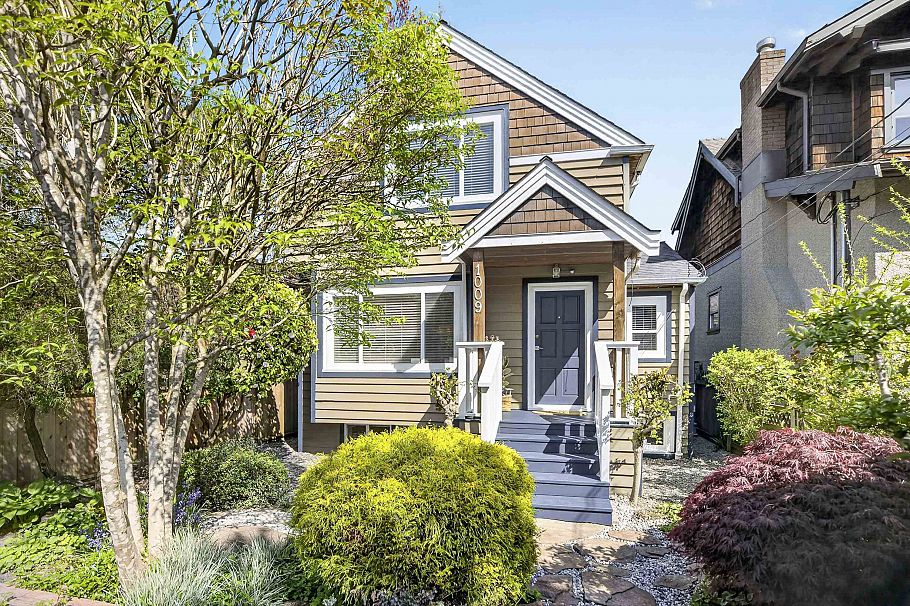 1009 E 14th Avenue Vancouver, BC - 2