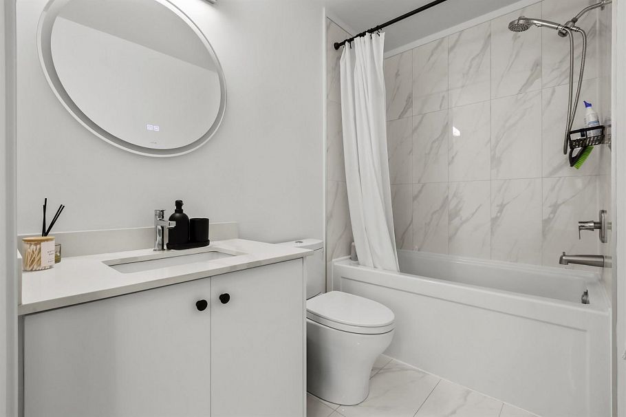 101 2688 Duke Street Vancouver, BC - 15