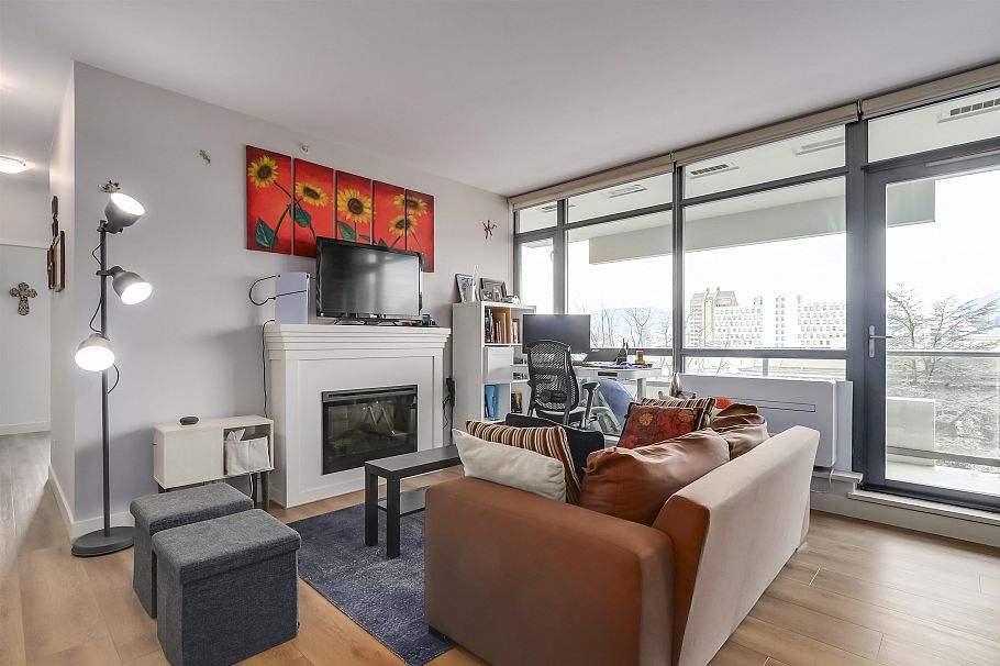 604 2851 Heather Street Vancouver, BC - 4