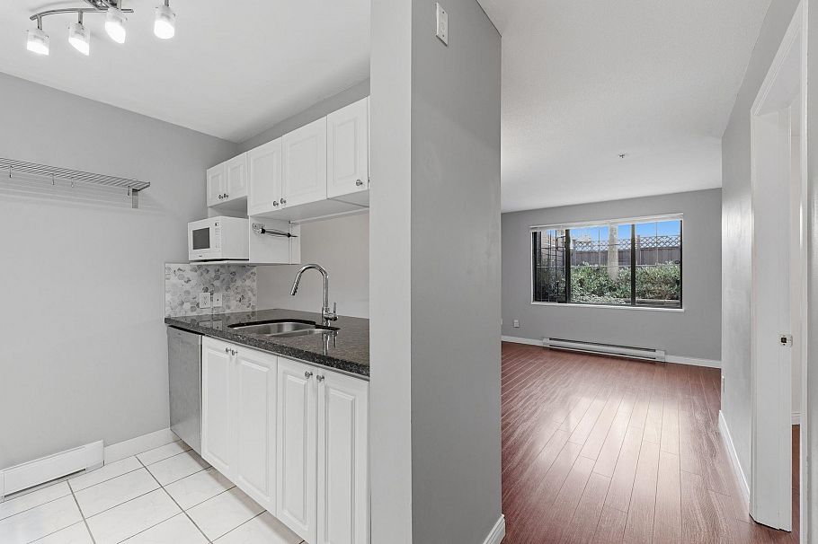 107 929 W 16th Avenue Vancouver, BC - 2