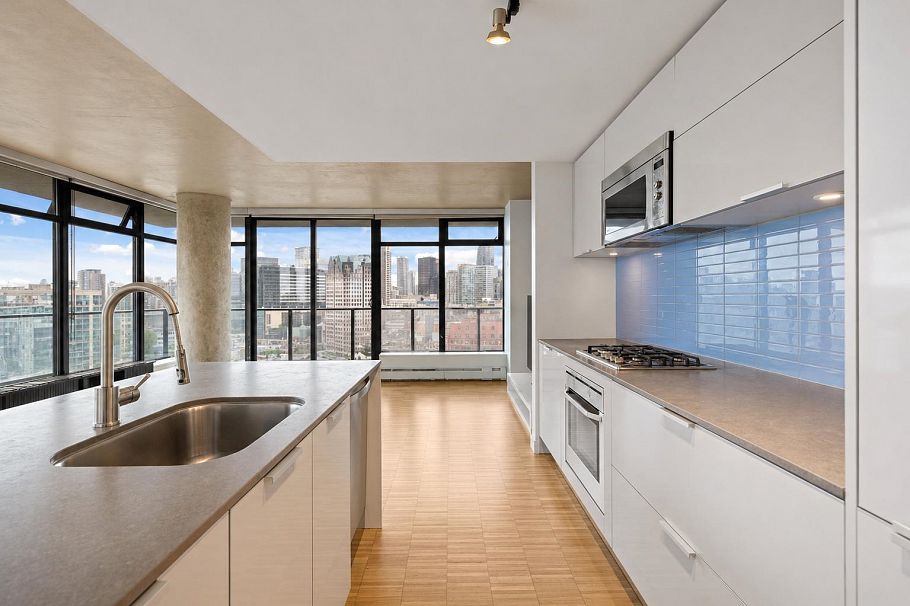 2105 108 W Cordova Street Vancouver, BC - 3