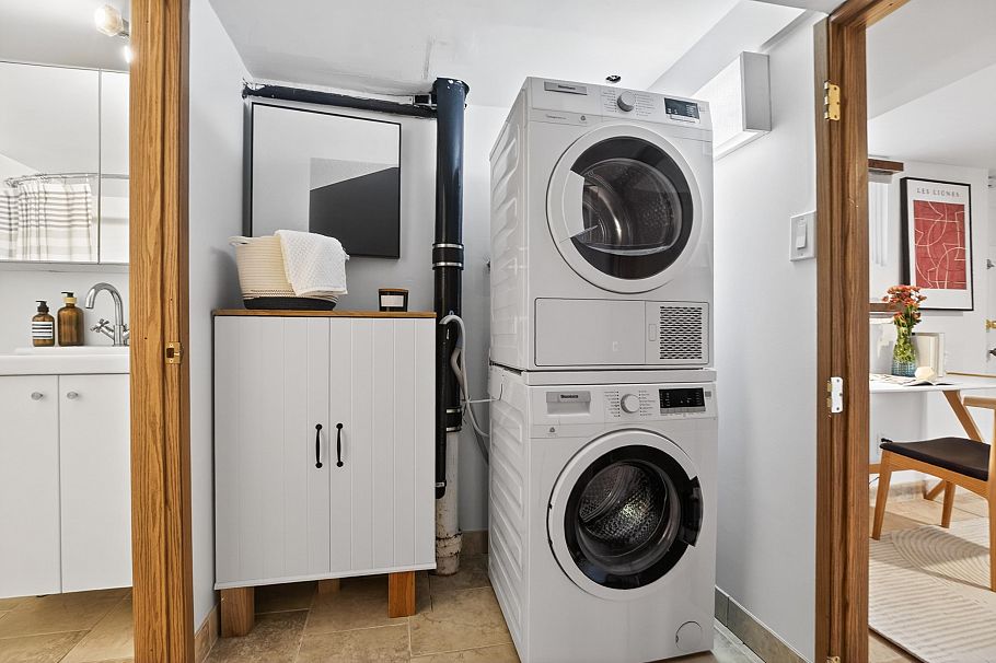 1009 E 14th Avenue Vancouver, BC - 27