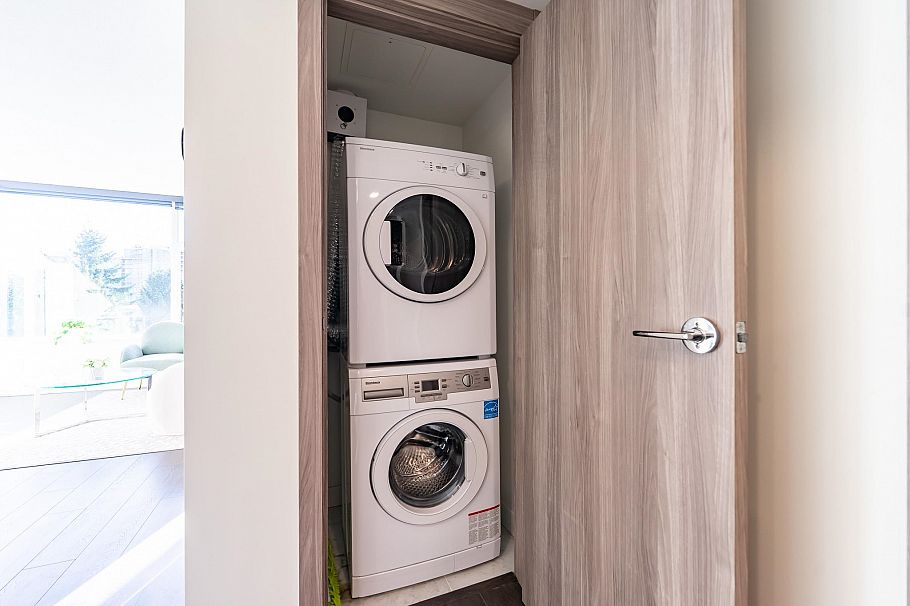 601 8800 Hazelbridge Way Richmond, BC - 14