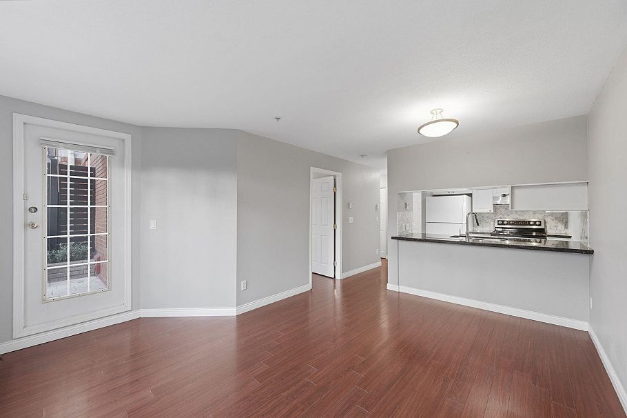 107 929 W 16th Avenue Vancouver, BC - 8