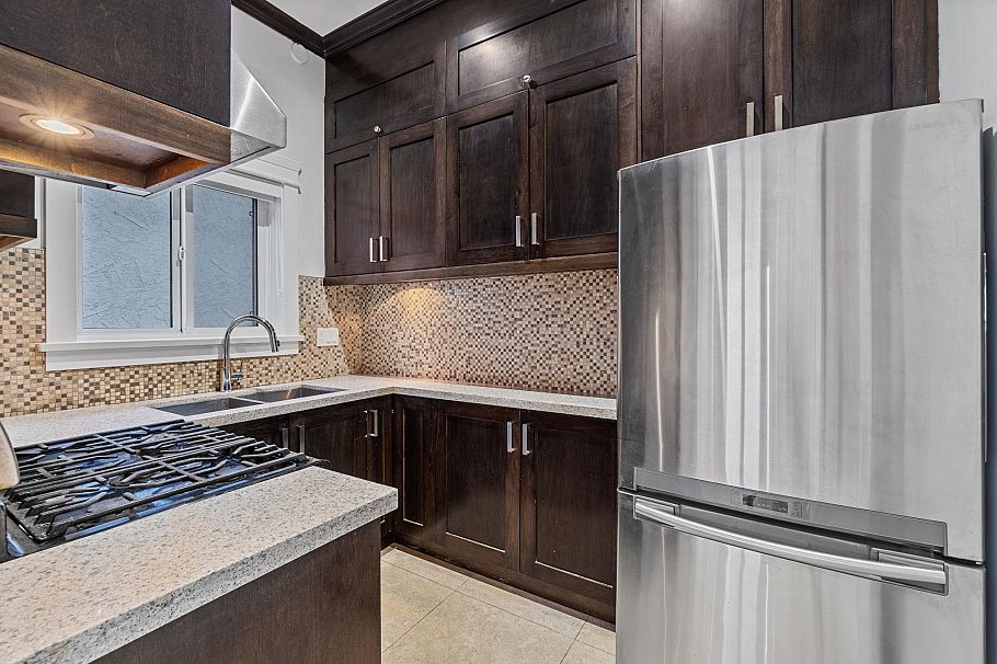 831 E King Edward Avenue Vancouver, BC - 8