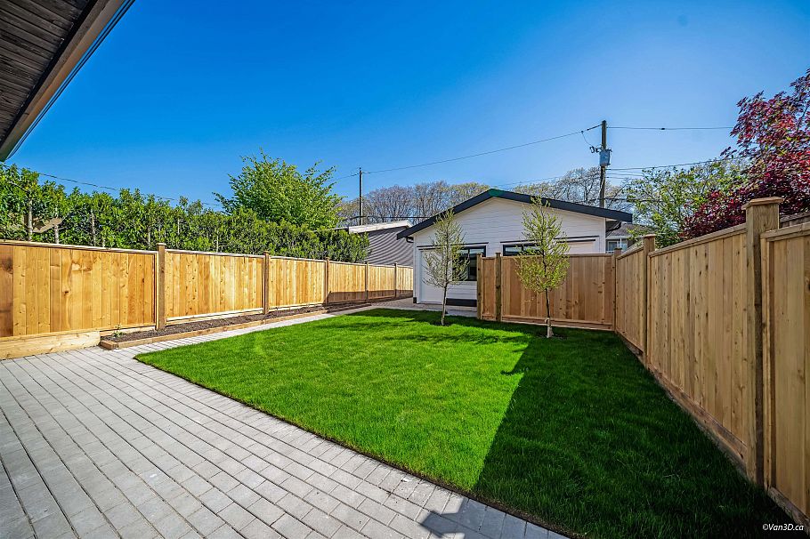 2 2636 Mcgill Street Vancouver, BC - 27