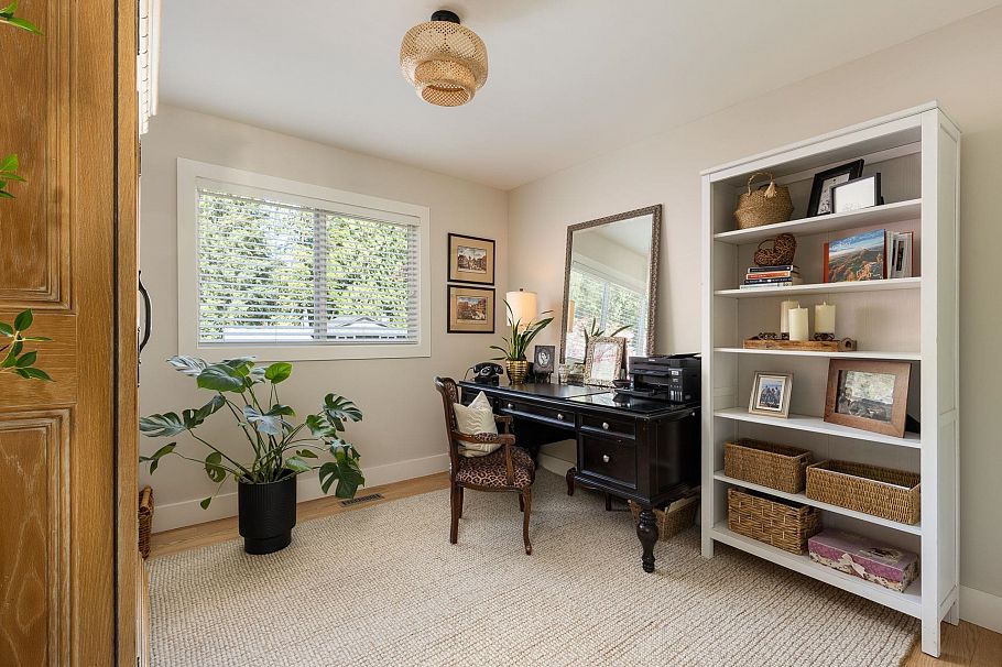 3665 Rutherford Crescent North Vancouver, BC - 19