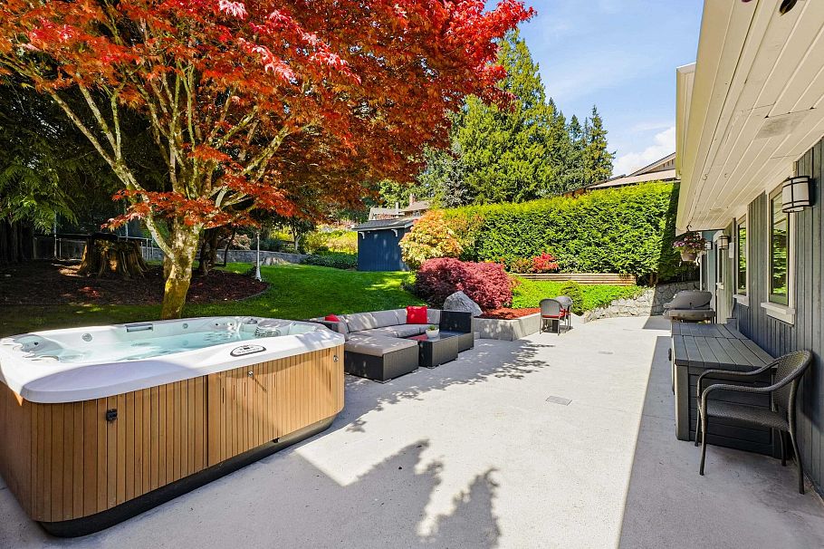 2708 Byron Road North Vancouver, BC - 29