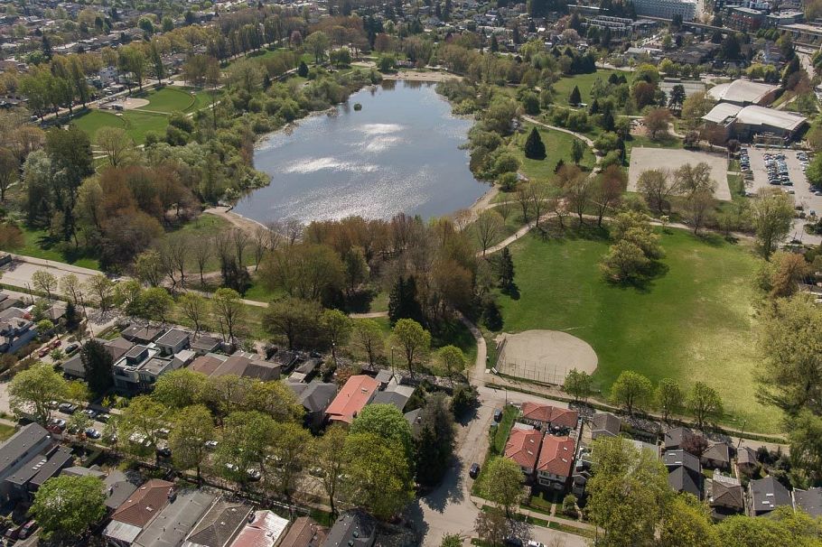 2002 E 13th Avenue Vancouver, BC - 4