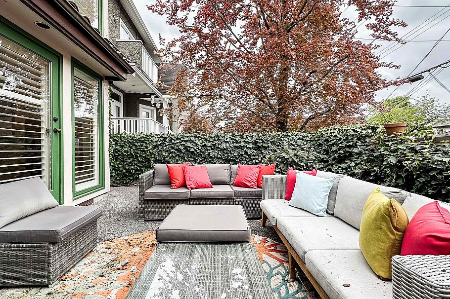 1737 W 16th Avenue Vancouver, BC - 24