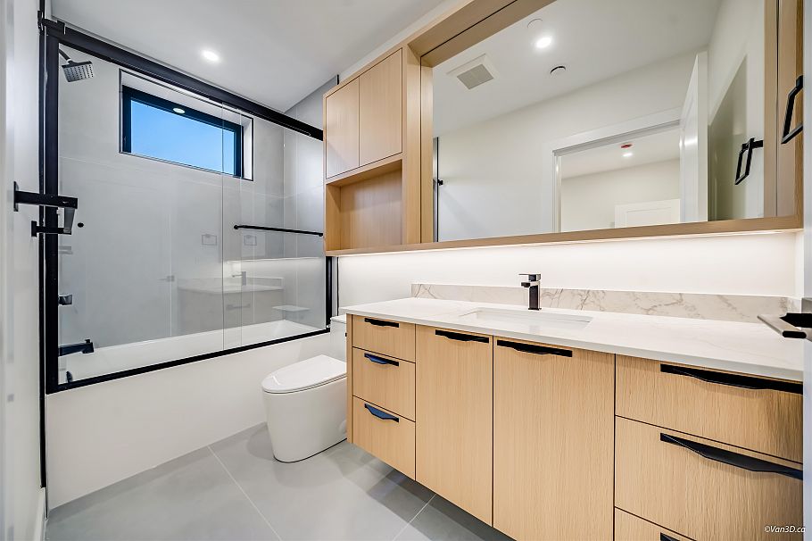 2 2636 Mcgill Street Vancouver, BC - 18