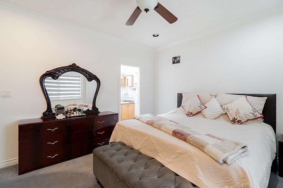 592 E 50th Avenue Vancouver, BC - 35