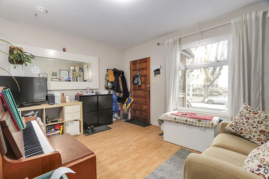 3135 3137 Heather Street Vancouver, BC - 3