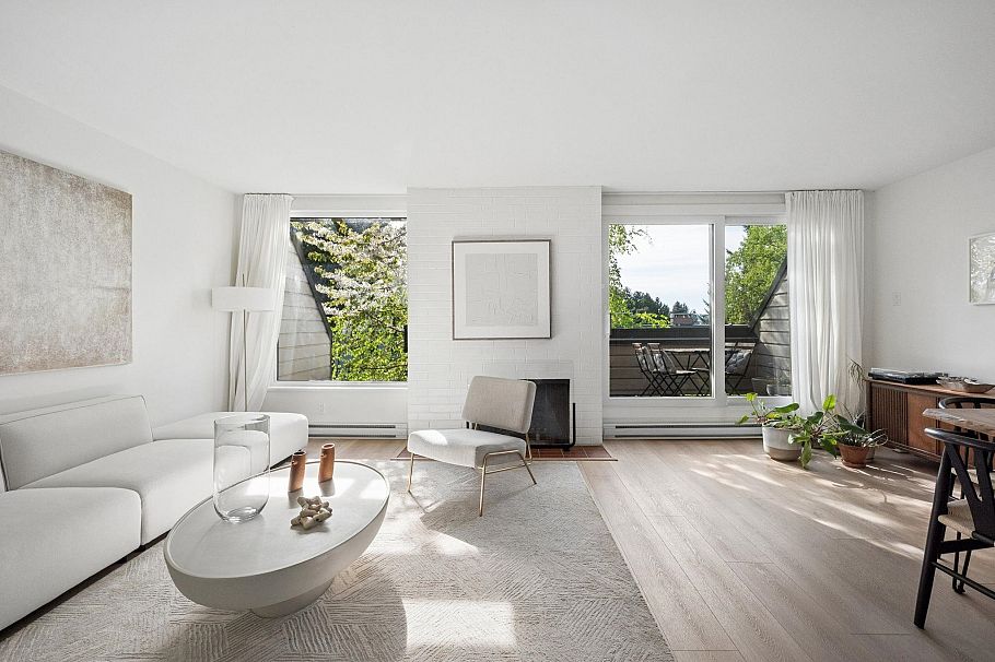 3951 Springtree Drive Vancouver, BC - 1