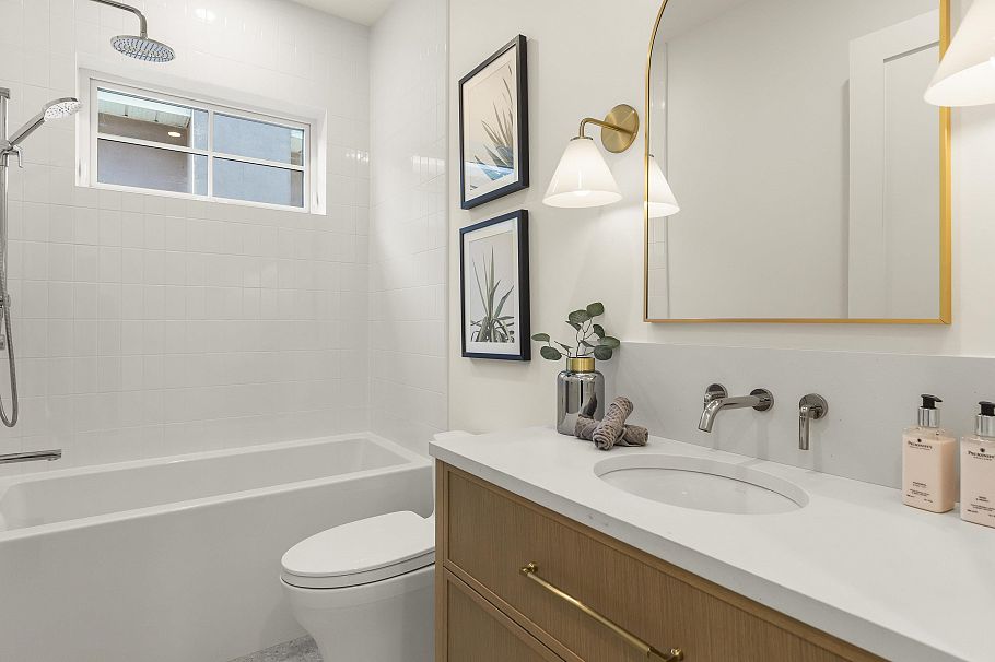 1 2848 W 19th Avenue Vancouver, BC - 18