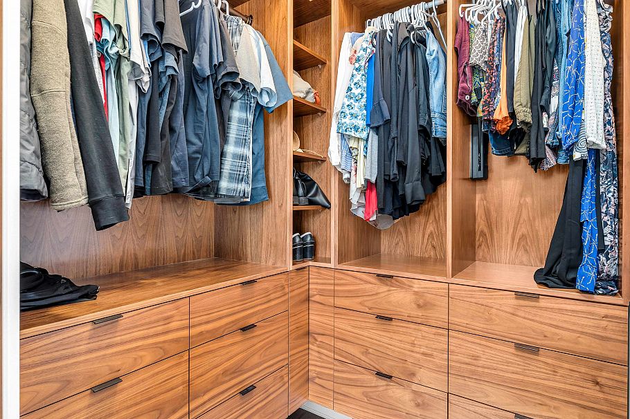 310 105 W 2nd Street North Vancouver, BC - 18