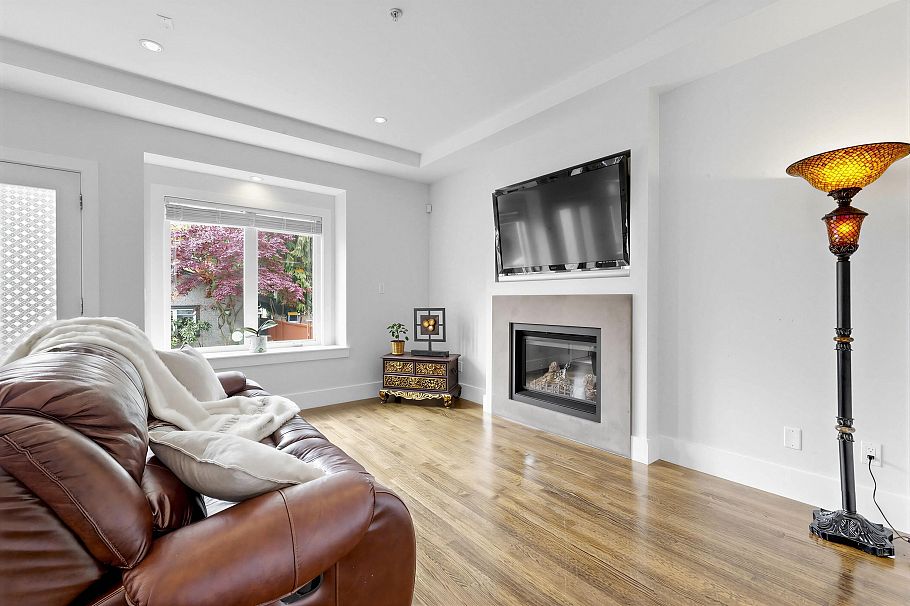 1 2922 W 41st Avenue Vancouver, BC - 19