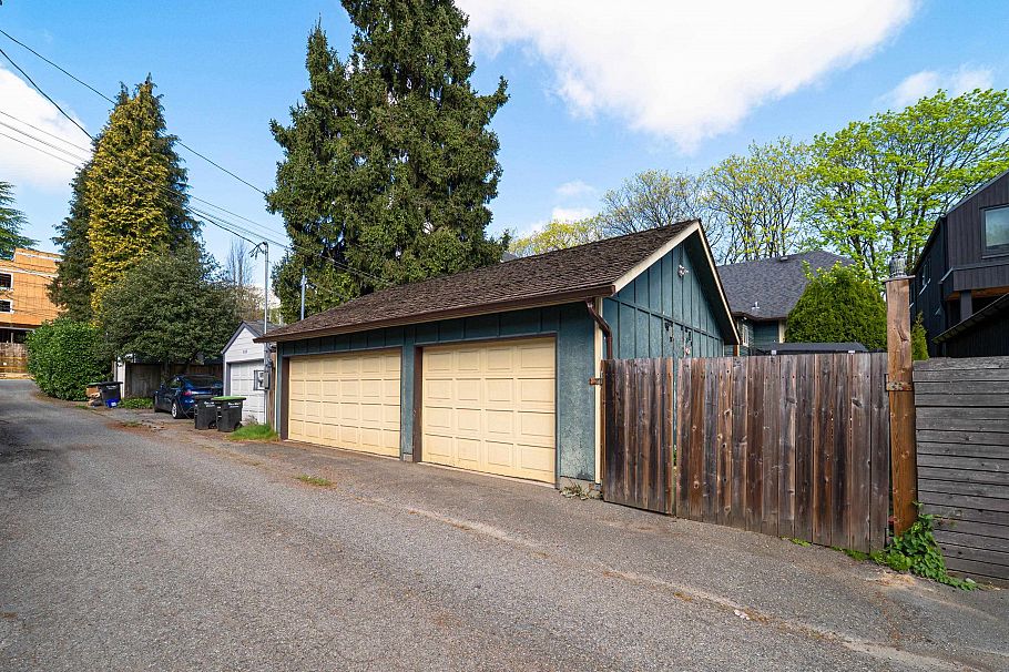 840 W 22nd Avenue Vancouver, BC - 20