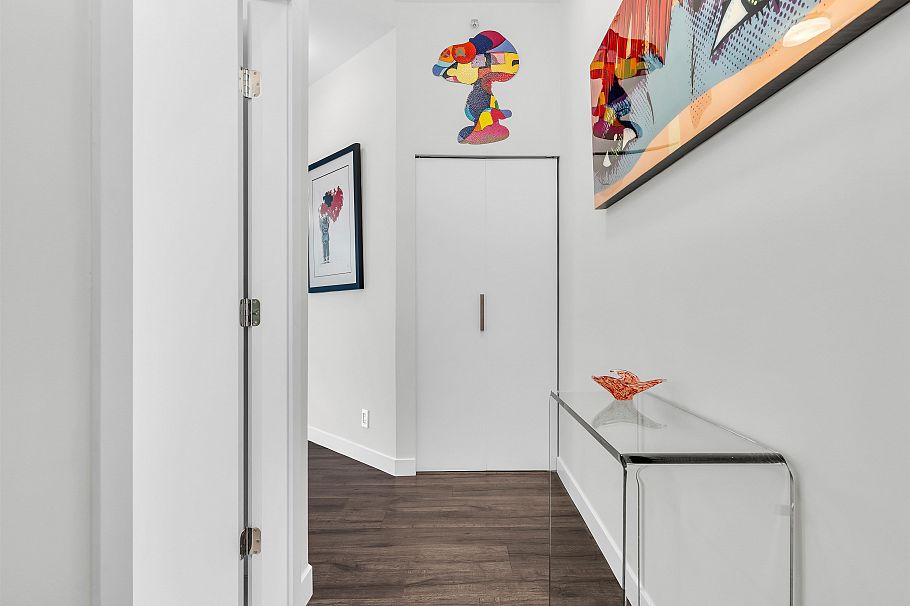 310 105 W 2nd Street North Vancouver, BC - 21