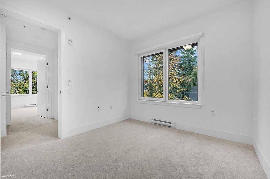108 2085 E 1 Avenue Vancouver, BC - 16