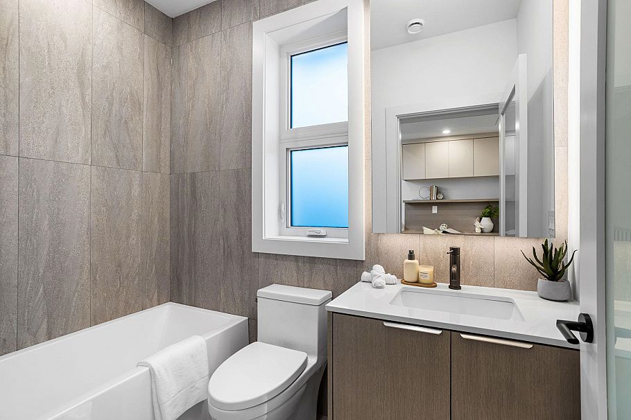 3277 Graveley Street Vancouver, BC - 8