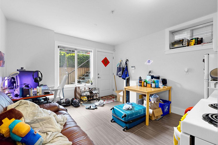 1 2922 W 41st Avenue Vancouver, BC - 38