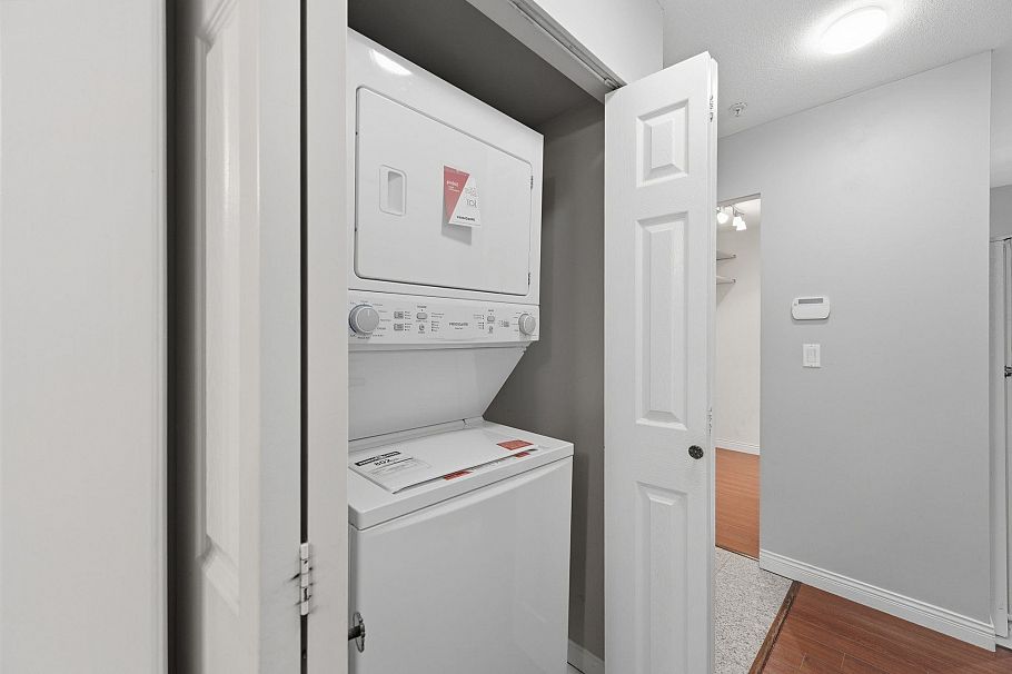 107 929 W 16th Avenue Vancouver, BC - 24