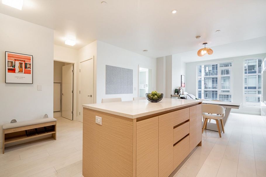 506 3538 Sawmill Crescent Vancouver, BC - 3