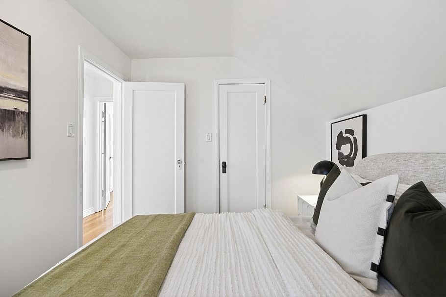 1009 E 14th Avenue Vancouver, BC - 24