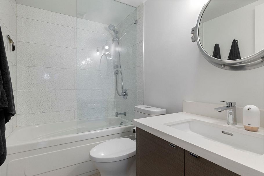 303 1501 Howe Street Vancouver, BC - 26