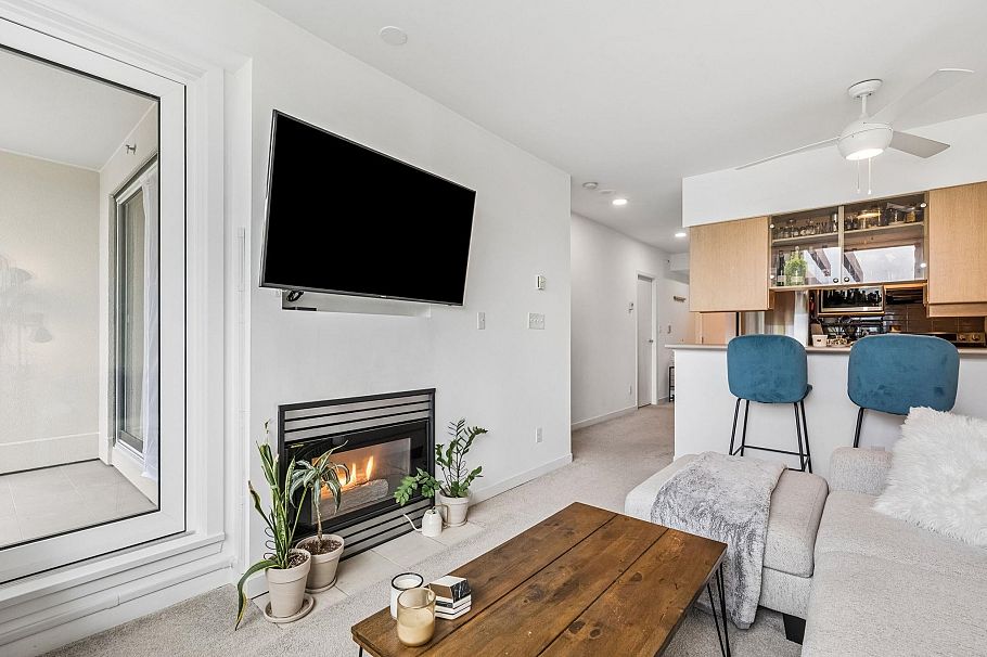 503 1888 York Avenue Vancouver, BC - 4