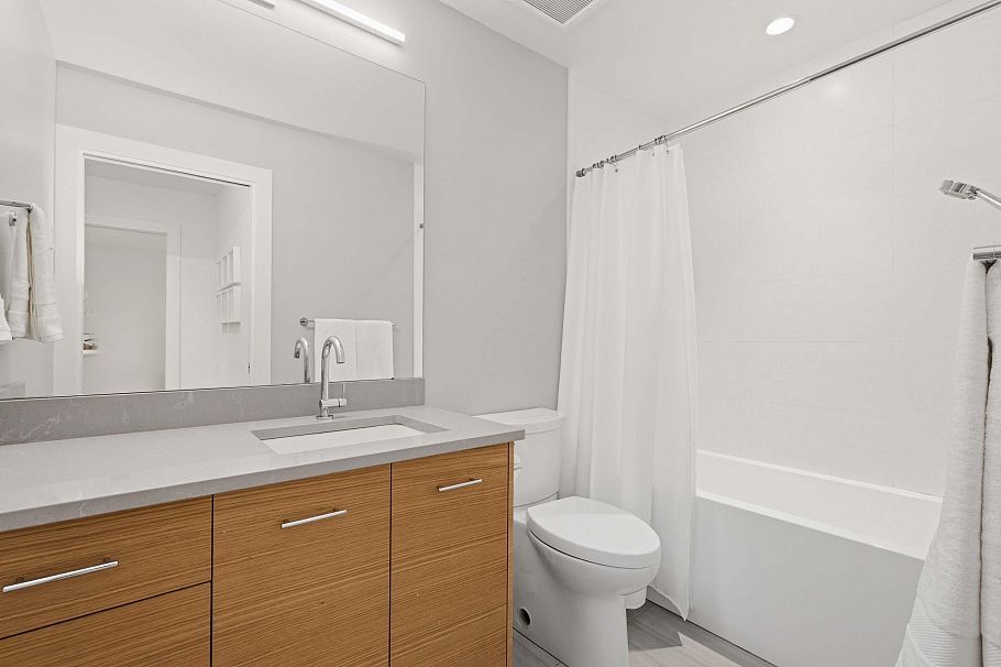 2708 Byron Road North Vancouver, BC - 28