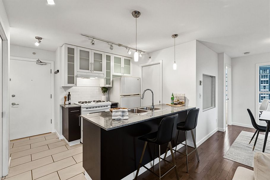 1102 1225 Richards Street Vancouver, BC - 16