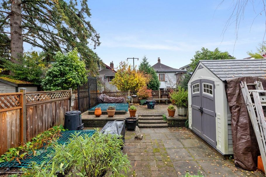1752 E 4th Avenue Vancouver, BC - 25