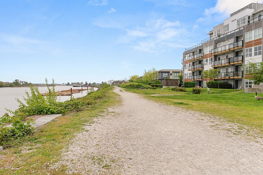 19 10133 River Drive Richmond, BC - 35