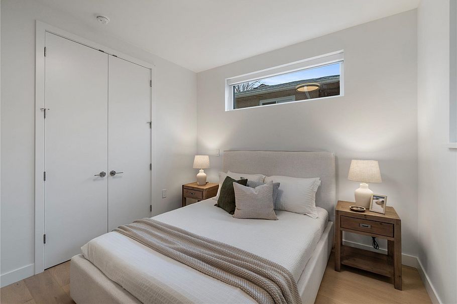 1 4963 Chester Street Vancouver, BC - 18