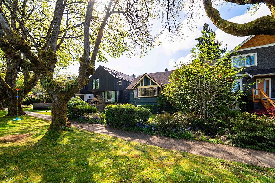 840 W 22nd Avenue Vancouver, BC - 12