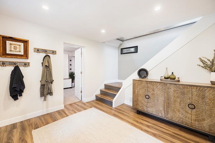 2511 Boswell Avenue North Vancouver, BC - 20