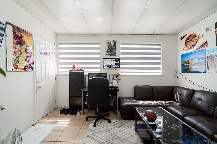 592 E 50th Avenue Vancouver, BC - 25