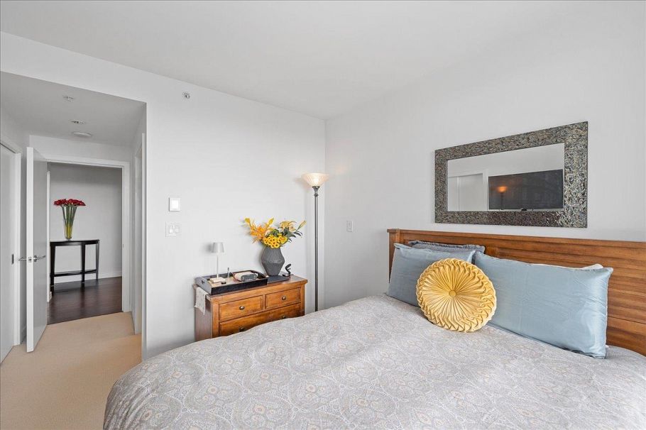 3211 777 Richards Street Vancouver, BC - 17