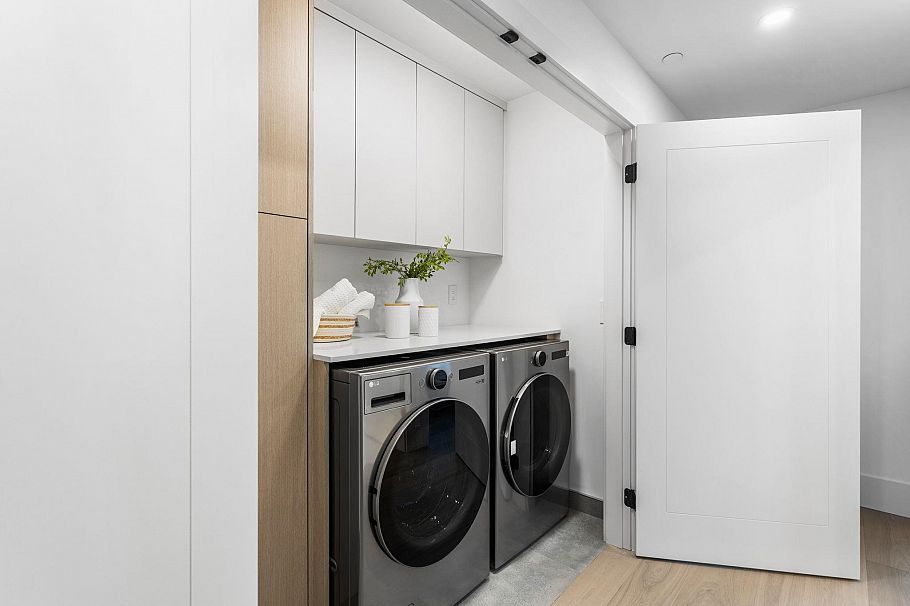 1 3275 Graveley Street Vancouver, BC - 25