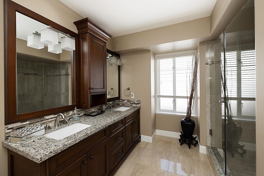 631 E 17th Street North Vancouver, BC - 15