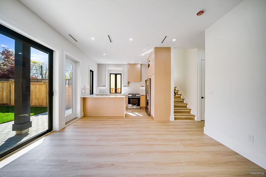 2 2636 Mcgill Street Vancouver, BC - 3