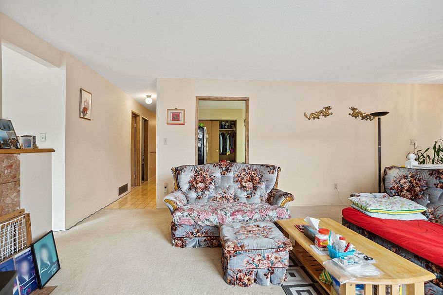 612 E 3rd Street North Vancouver, BC - 6
