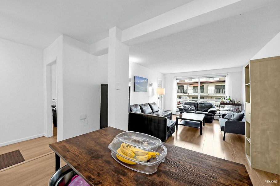 201 8680 Fremlin Street Vancouver, BC - 1