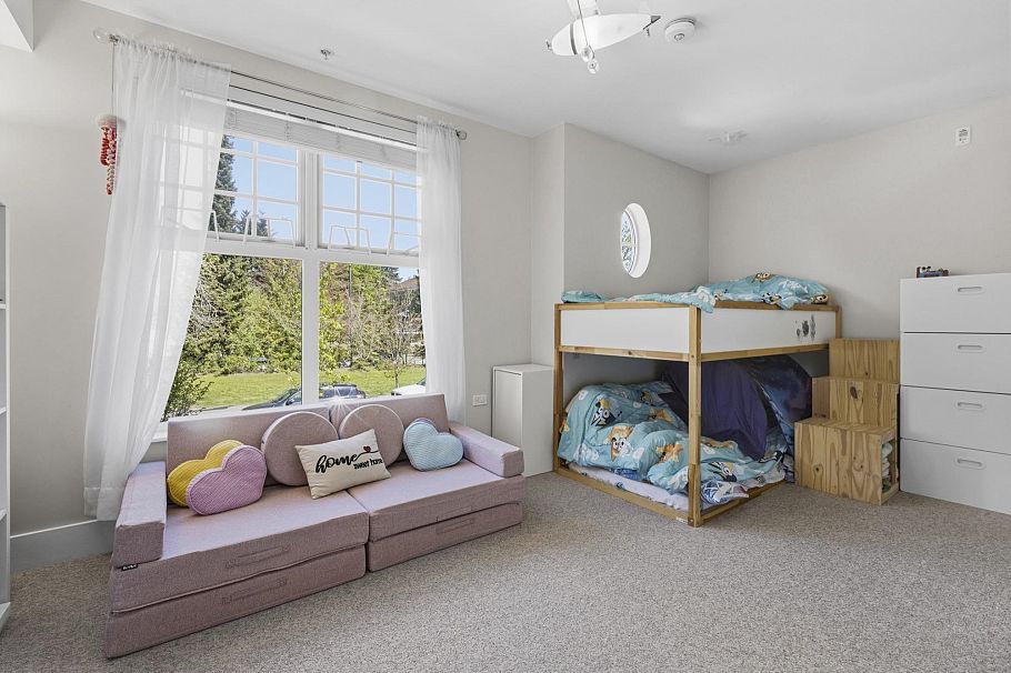 276 W 62nd Avenue Vancouver, BC - 9