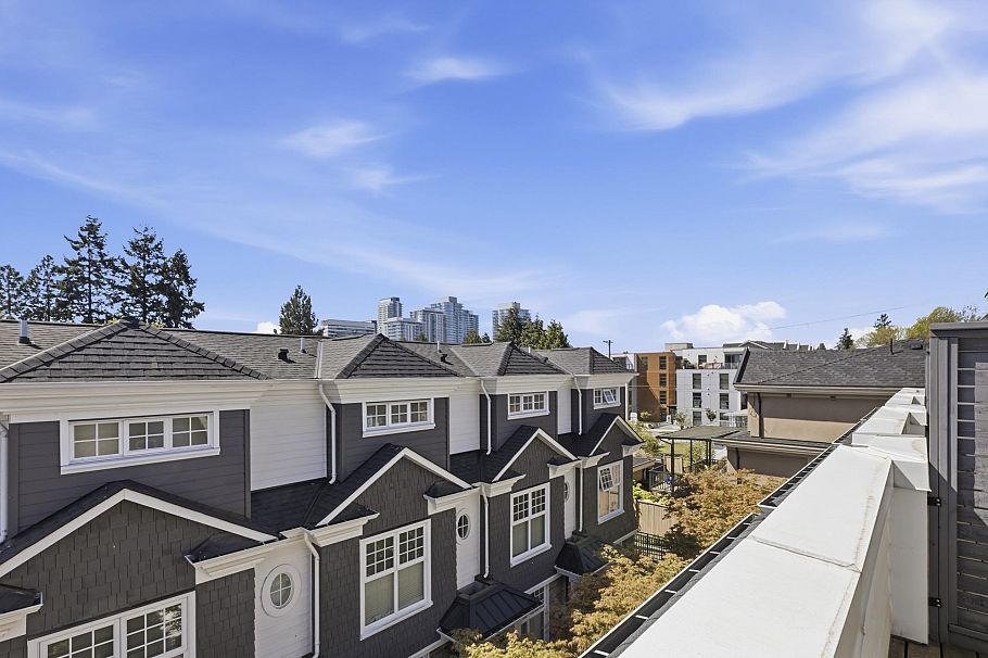 276 W 62nd Avenue Vancouver, BC - 18